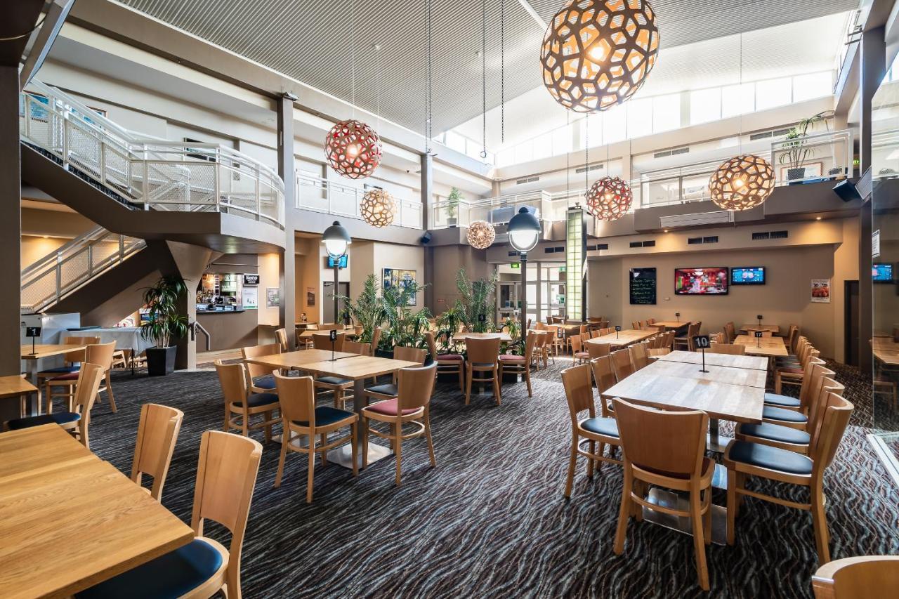 The Lighthouse Hotel Ulverstone Exterior photo
